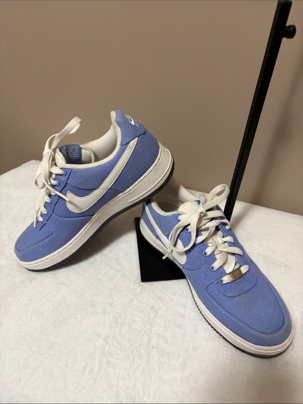 Nike Air Force 1 Low Top Sneakers - 8.5 Women’s Light Blue & White Canvas